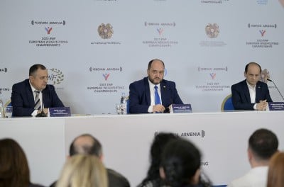 article-image
